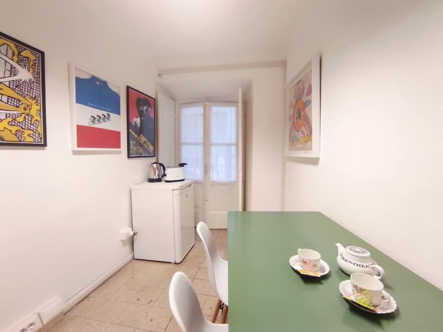 Bel Appartement Dans Le Centre De Milão Exterior foto